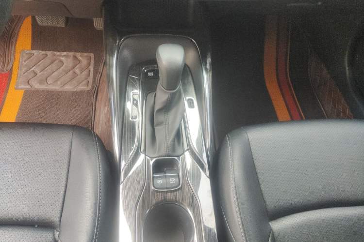 Used Toyota Levin 2019 Dual-Engine 1.8H E-CVT Sport Edition China VI Standard
