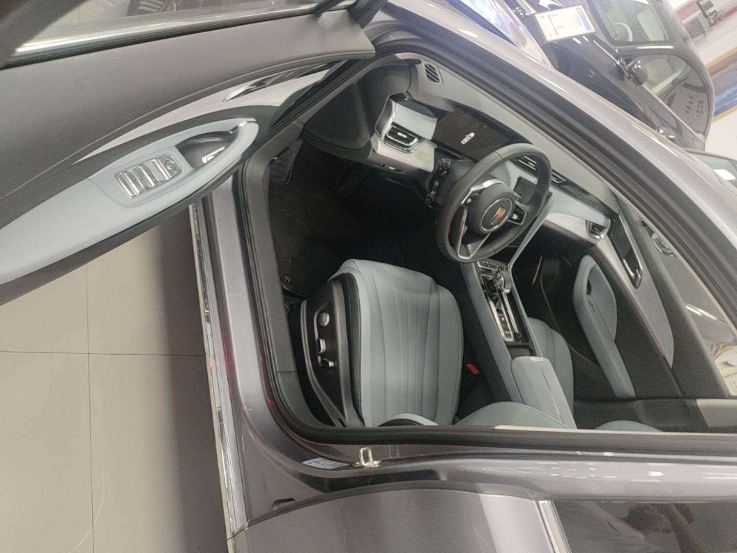 Hongqi H5 PHEV 2025 170 Super Hybrid Version — снимка 18