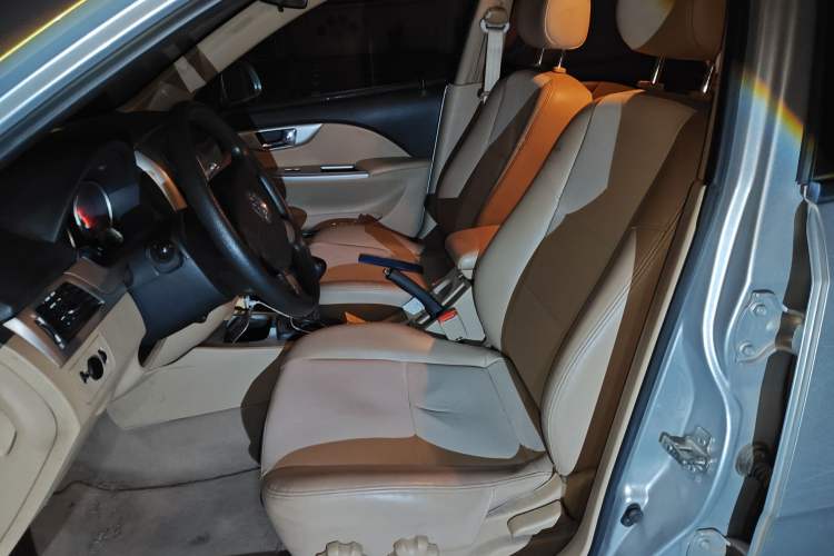 Used Buick Excelle 2013 1.5L Manual Classic Model
