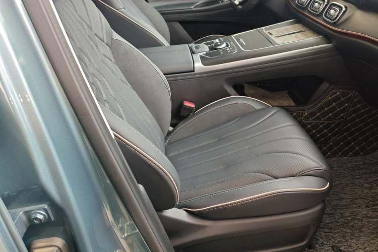 Used Chery Tiggo 9 2023 2.0T Dual-Clutch Two-Wheel Drive Luxury Edition 7 Seats
