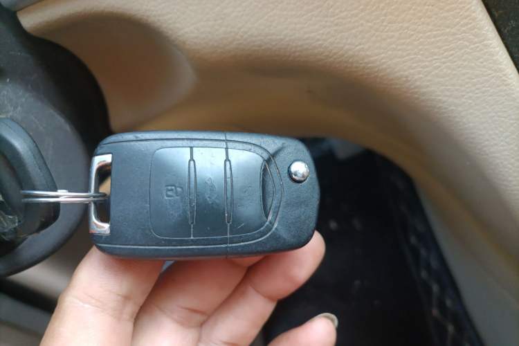 Used Wuling 730 2020 Commercial Vehicle 1.5L Manual Value Edition 7 Seats
