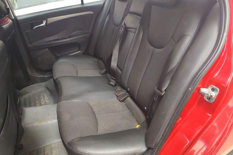 Used Roewe 350 2014 1.5L Manual Swift Edition