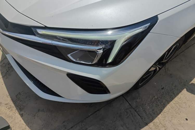 Used Rising ER6 2020 620 km Smart Edition
