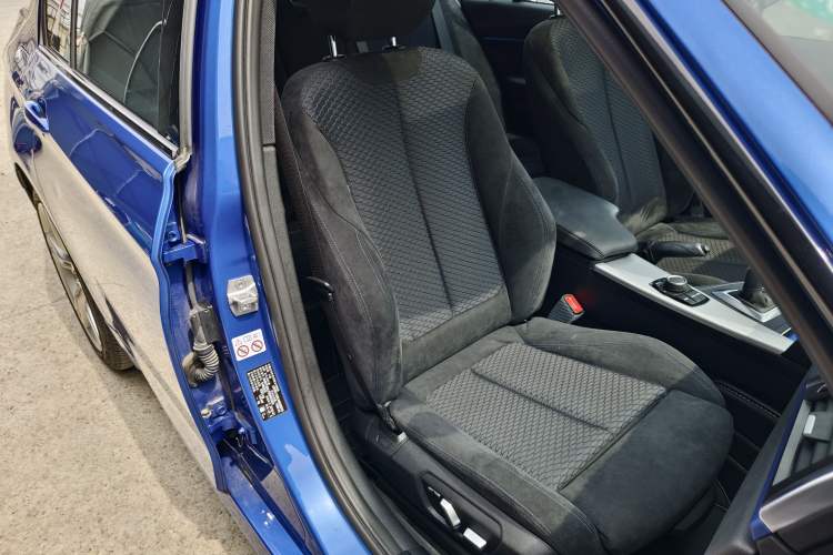 Used BMW 3 Series 2018 320i M Sport Package
