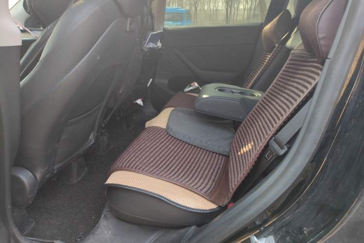 Used Tesla Model Y 2021 Long-Range All-Wheel-Drive Version 3D7
