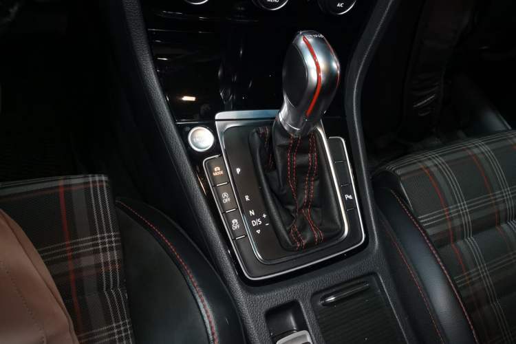 Used Volkswagen Golf GTI 2018 2.0 TSI GTI