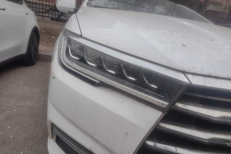 Used BYD Qin 2019 1.5L Automatic Luxury Model Right Front Headlight