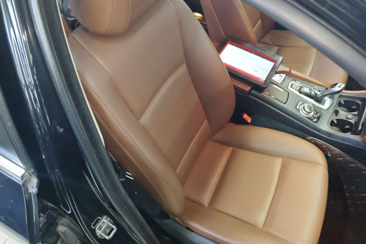 Used BMW 5 Series 2017 525Li Leading Model