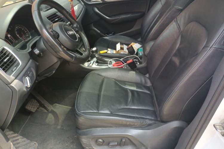 Used Audi Q3 2015 35 TFSI Comfort Model Left Front Seat