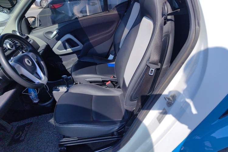 Used smart fortwo 2013 1.0 MHD Hardtop Ice Edition Special Version
