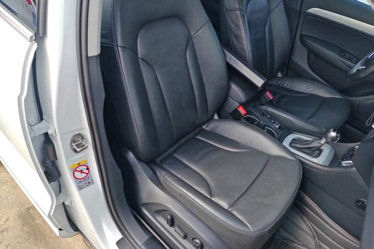 Used Audi Q3 2015 35 TFSI Comfort Model