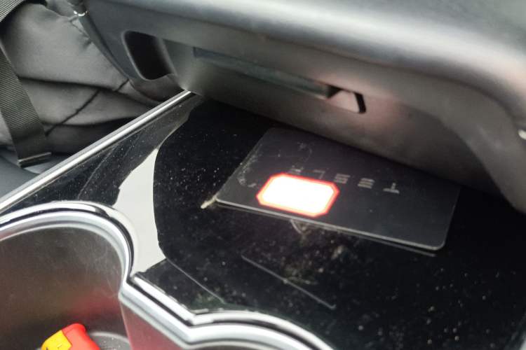 Used Tesla Model 3 2019 Long-Range Rear-Wheel-Drive Version
