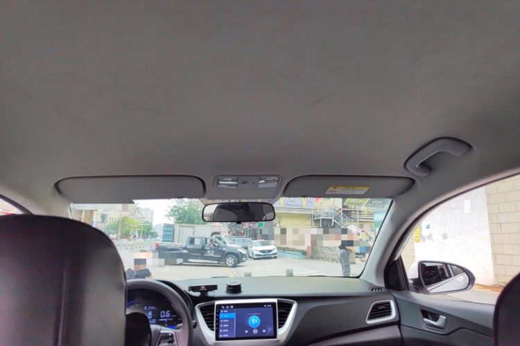 Used Hyundai Verna (new generation) 2020 1.4L CVT GLS Cool Edition Headliner