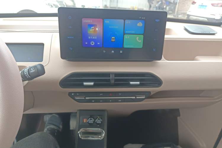 Used Geely Galaxy Panda 2023 Panda Mini 200km Endurance Bear
