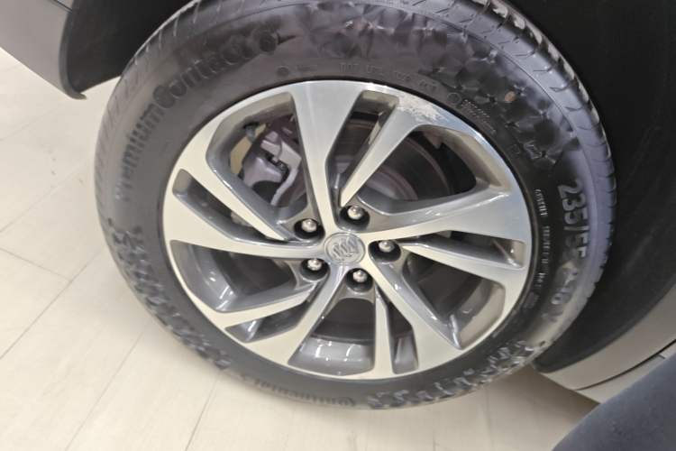 Used Buick Envision 2020 Encore S 652T Two-Wheel Drive Luxury Model