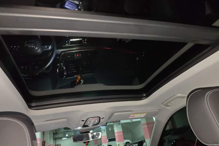 Used Audi Q5L 2022 40T Luxury Dynamic Model