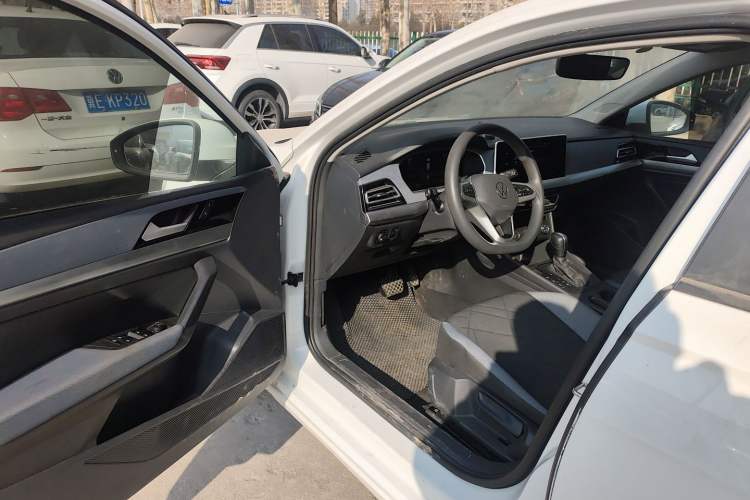 Used Volkswagen Lavida 2023 Revised 1.5L Automatic DeYi Edition