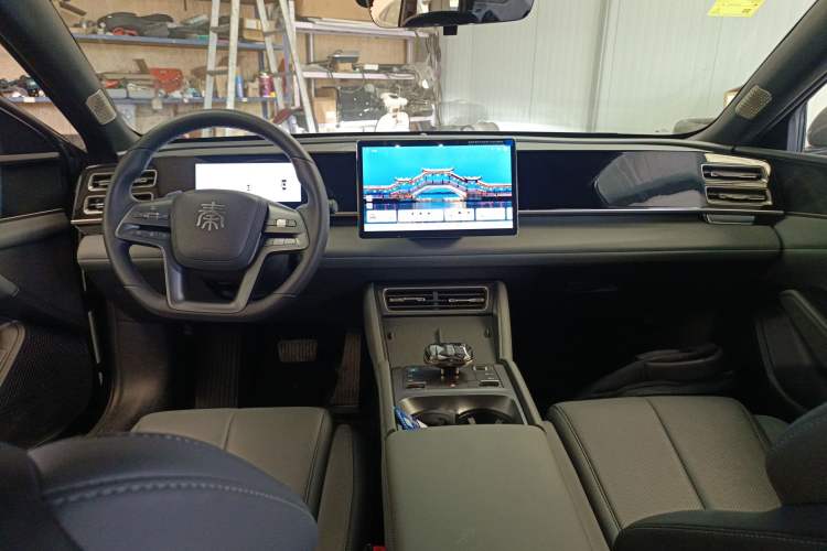 Used BYD Qin L 2025 DM-i Smart Drive 80KM Superior Model