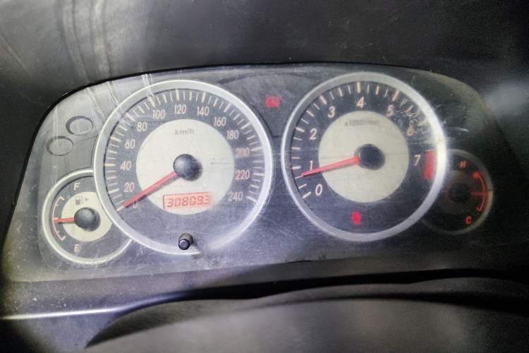 Used FAW Senya S80 2011 1.5L Manual 7-Seater Comfort Edition
