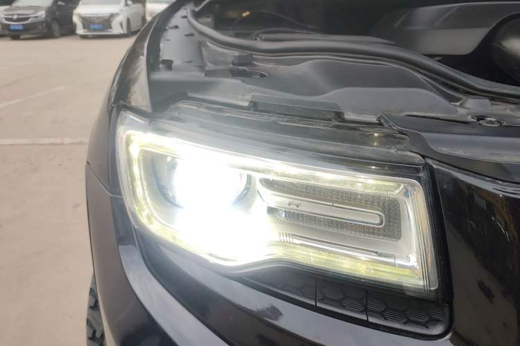 Used Jeep Grand Cherokee 2015 3.6L Flagship Prestige Edition
