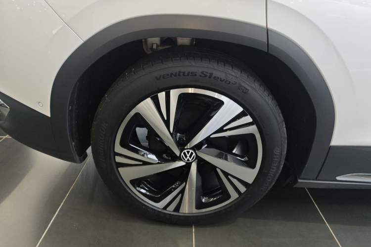 Used Volkswagen ID.6 CROZZ 2022 Long-Range Lite PRO Edition