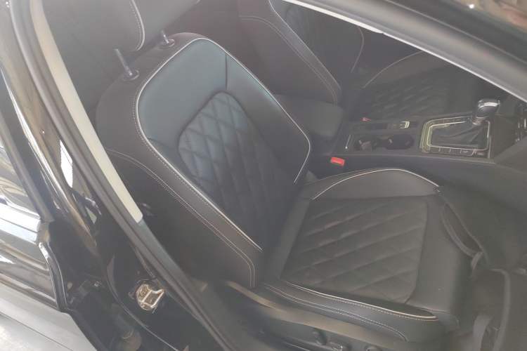 Used Volkswagen Magotan GTE Plug-in Hybrid 2022 GTE Luxury Model