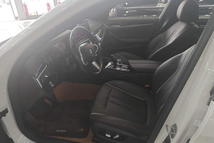 Used BMW 5 Series New Energy 2022 535Le M Sport Package Left Front Seat
