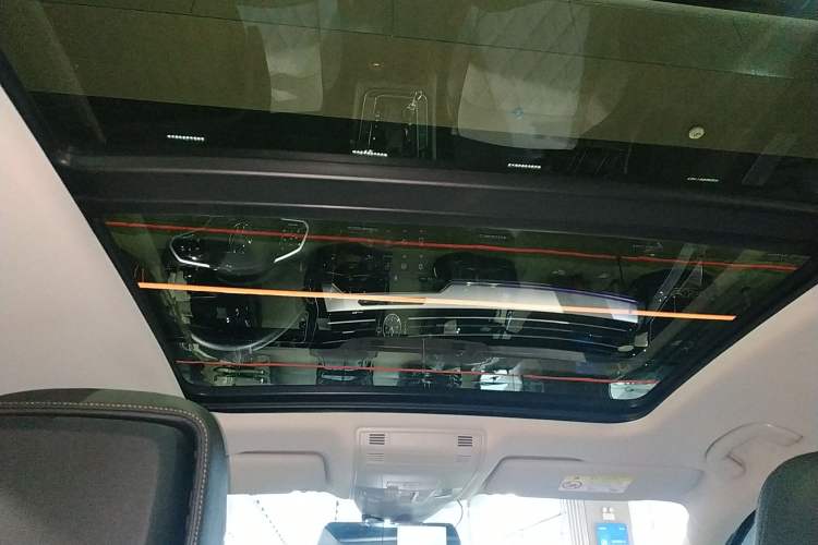 Used Volkswagen Magotan 2025 Revised Version Zhongxiang Edition 330TSI DSG Luxury Trim Headliner