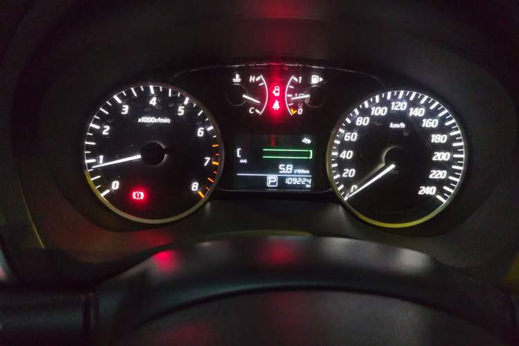 Used Nissan Sylphy 2016 1.6 XL CVT Luxury Edition Odometer Close Up