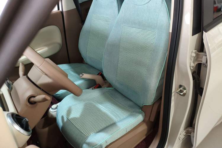 Used Wuling Hongguang MINIEV 2025 Four-Door Version Advanced Edition Left Front Seat