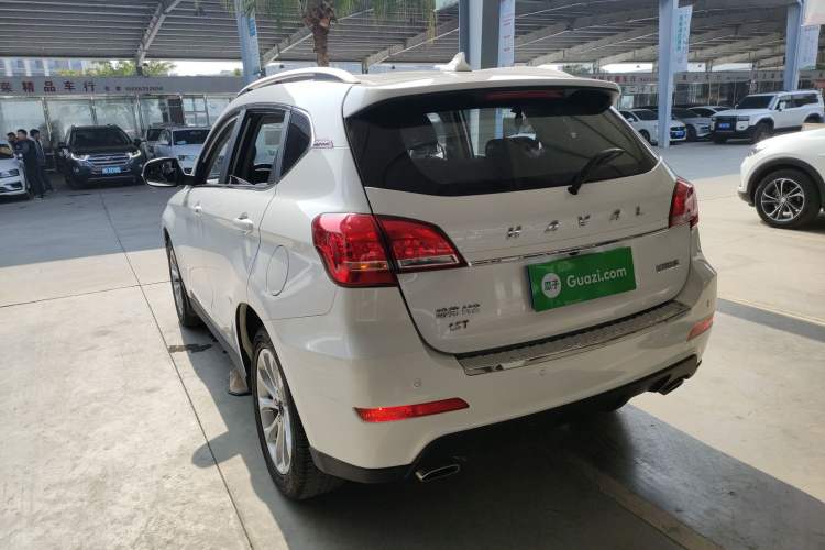 Used Haval H2 2017 Red-Label 1.5T Manual Two-Wheel-Drive Elite Model