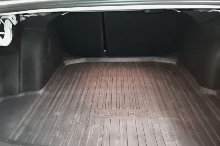 Used Volkswagen Lavida 2019 Lavida Start 1.5L Automatic Trendy Version China VI Standard
