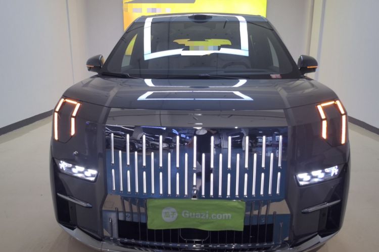 Used Zeekr 009 2024 Six-Seat Executive Version 4WD 108 kWh Front