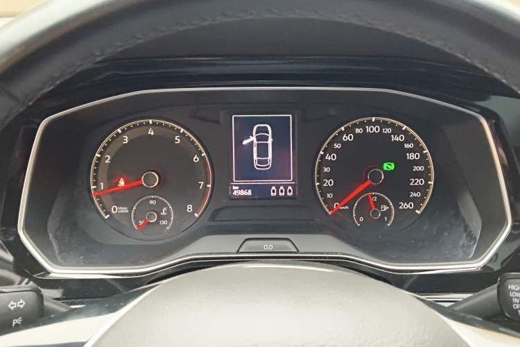 Used Volkswagen Sagitar 2019 200TSI DSG Comfort Version China VI Standard Instrument Cluster