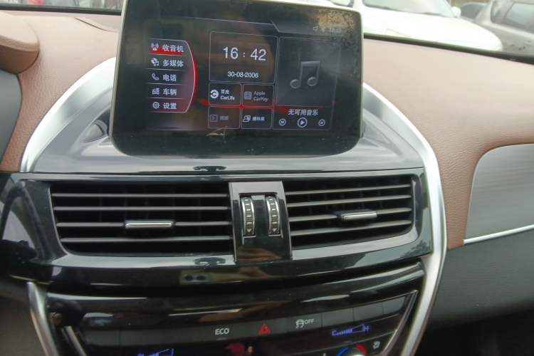 Used BORGWARD BX5 2017 20TGDI Automatic Two-Wheel Drive New Edition Audio And AC Panel