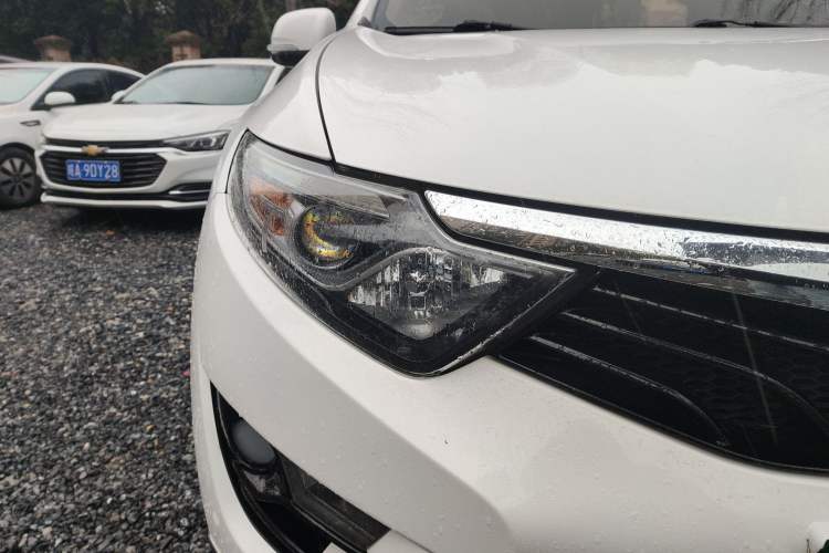 Used Soueast DX7 2017 1.5T Manual Luxury Model Right Front Headlight