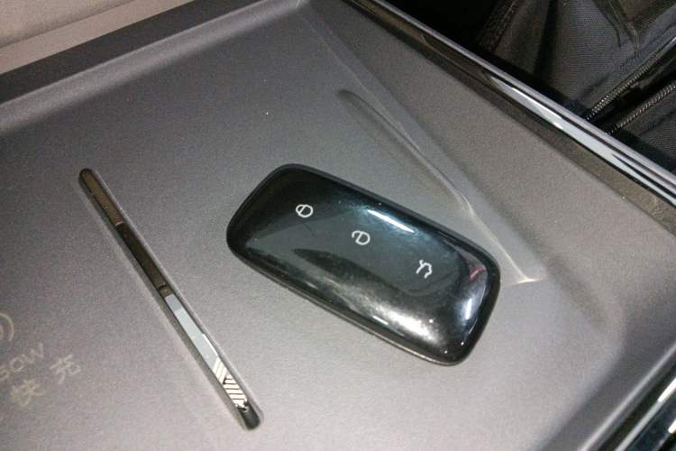 Used Geely Galaxy Galaxy 8 2025 130km EM-P Starship Edition
