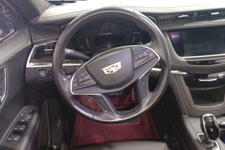 Used Cadillac XT5 2018 28E Four-Wheel Drive Tech Version
