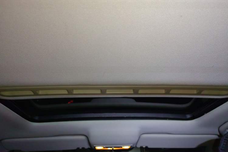 Used Volkswagen Jetta 2013 1.6L Manual Comfort Model Headliner