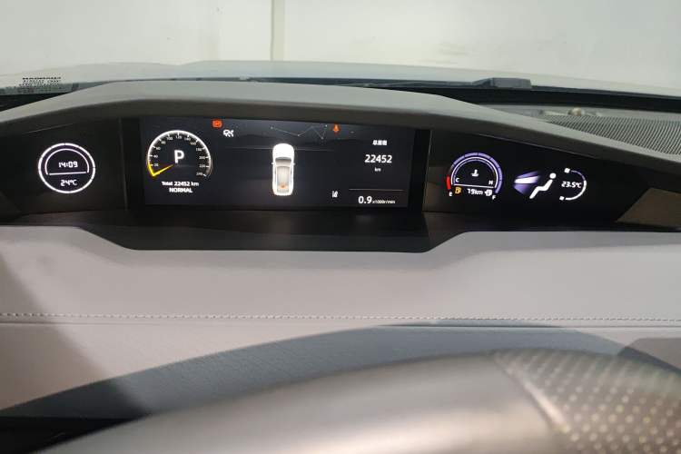 Used CHANGAN UNI-V 2022 1.5T Prestige Version Instrument Cluster
