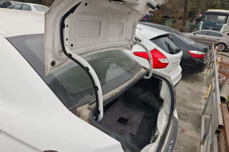 Used Peugeot 301 2017 1.6L Manual Comfort Edition
