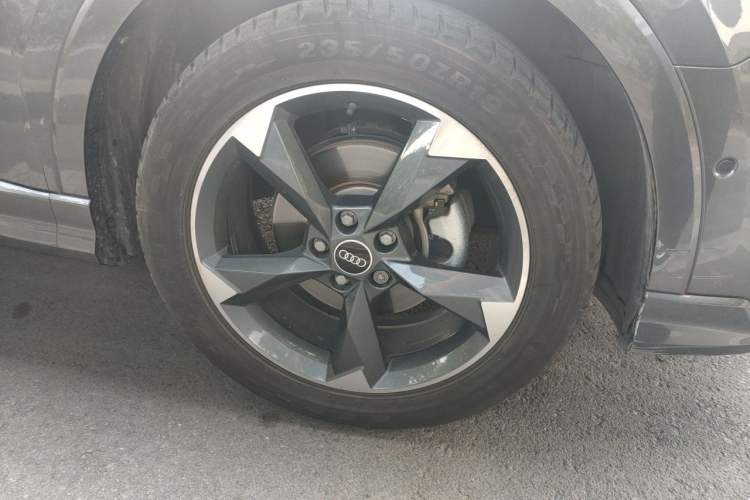 Used Audi Q3 2021 35 TFSI Fashion Dynamic Model
