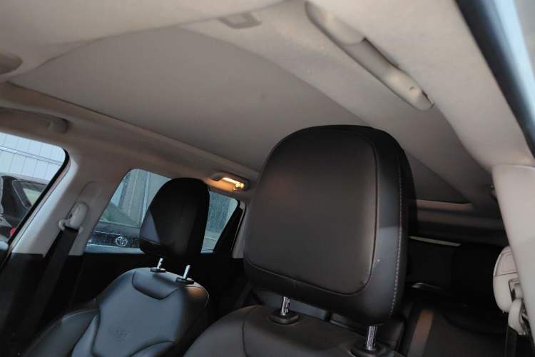 Used Jeep Compass 2017 200T Automatic Family Edition