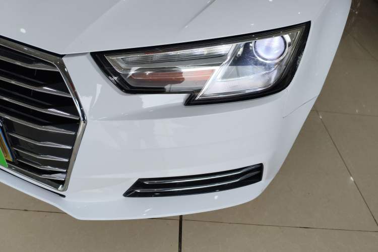 Used Audi A4L 2018 30th Anniversary Edition 40 TFSI Trendy Model