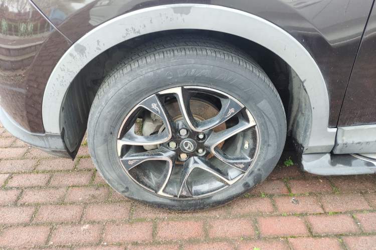 Used Soueast DX7 2015 1.5T Manual Luxury Model Left Front Wheel Hub