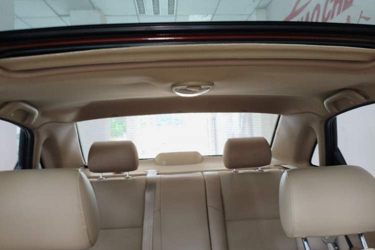 Used Buick Excelle 2013 1.5L Manual Classic Model Headliner