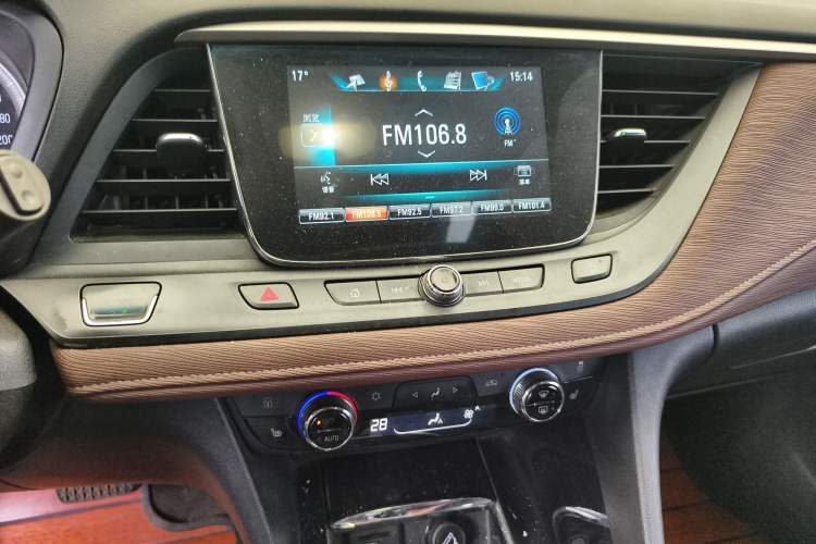 Used Buick GL6 2018 18T 6-Seater Luxury Model
