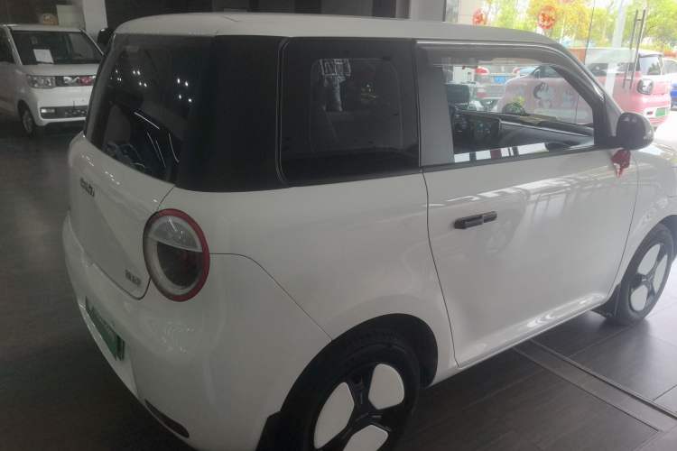 Used CHANGAN NEVO Lumin 2023 205km Xiangqin Version Rear Right 45 Deg