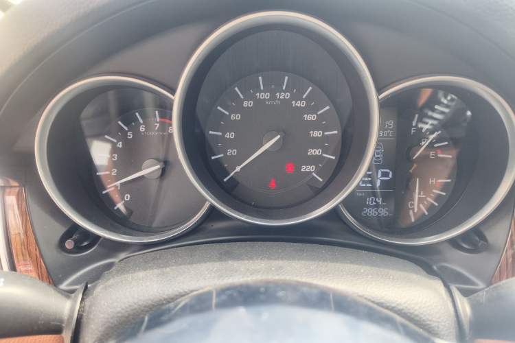 Used Zotye SR9 2017 2.0T Automatic Ultimate Light Edition
