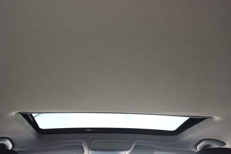 Used Volkswagen Sagitar 2015 1.6L Manual Comfort Model